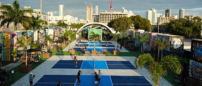 Aerial view of Sip & Pickle Wynwood's pickleball courts